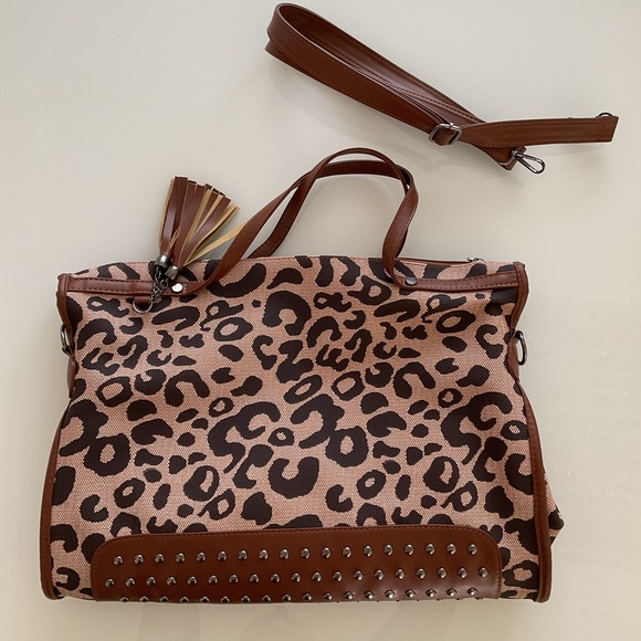 NWT - On Sale!! Leopard Tote Bag - Picture 4 of 8